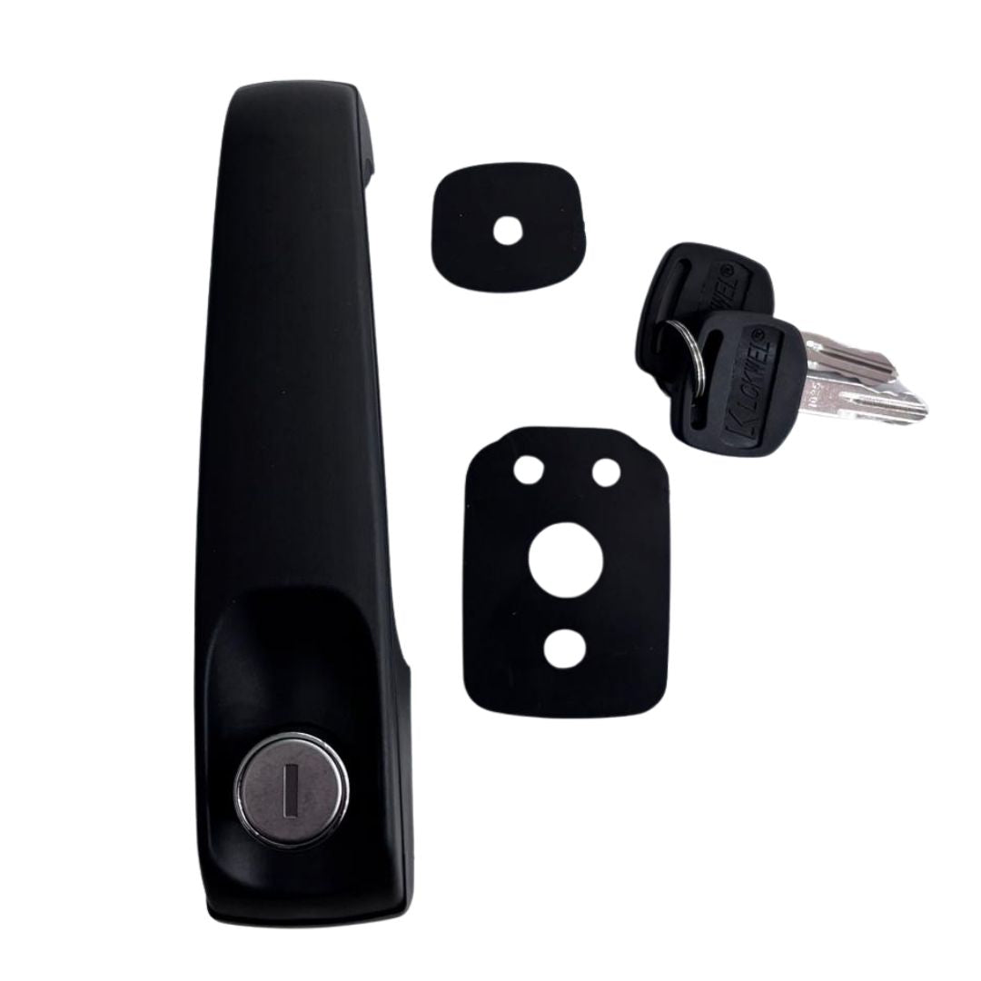 DOOR HANDLE